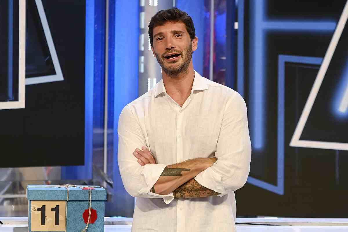 Coppia Basilicata Stefano De Martino consola