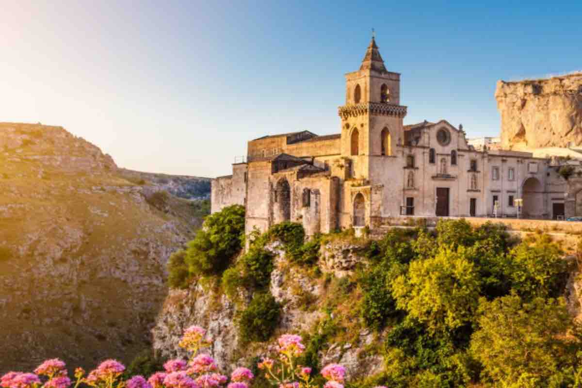 Borghi fantasma, questo è il più misterioso d'Italia